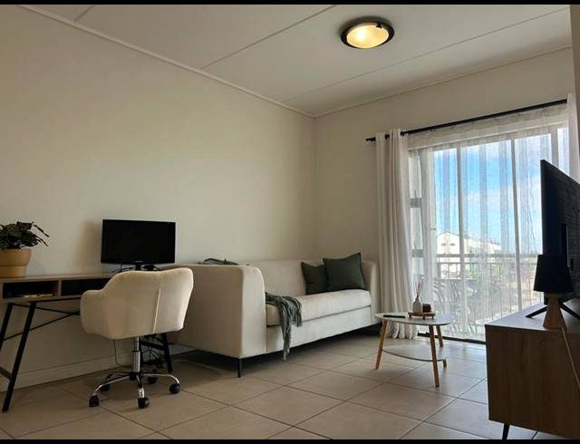 1 BEDROOM APARTMENT FOR SALE IN SANDOWN